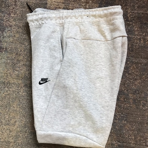 NIKE Men's Sportswear Tech Fleece Joggers Size L - Picture 5 of 14